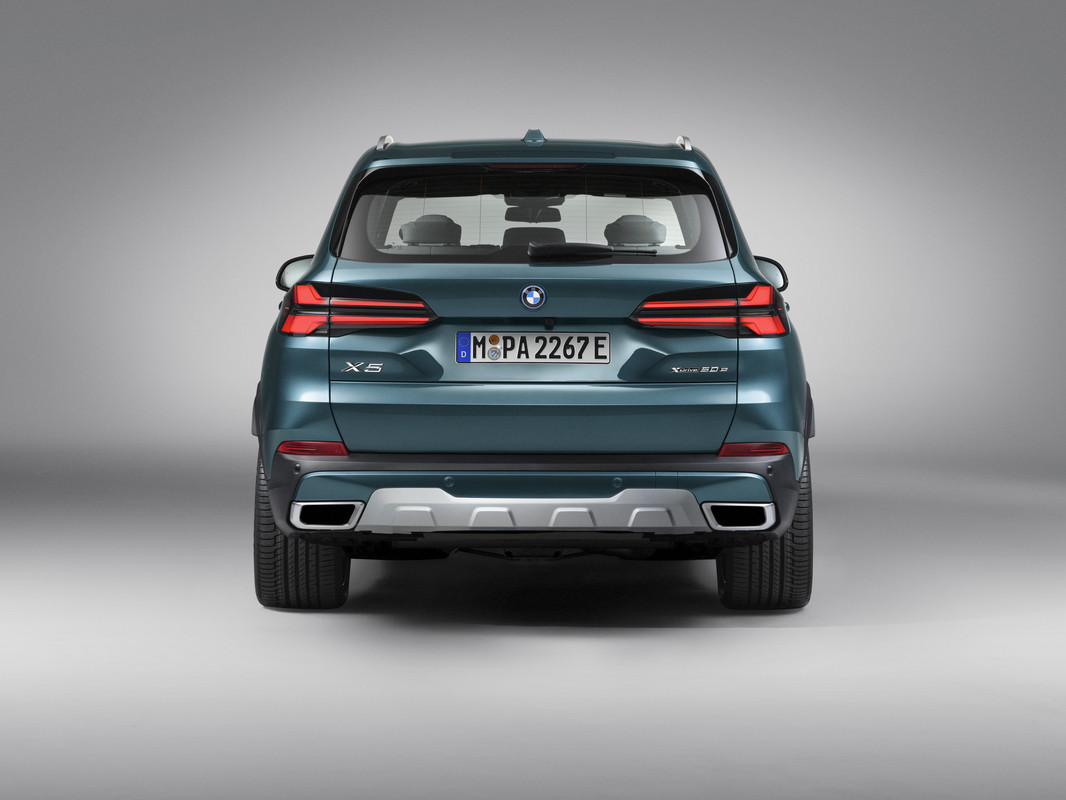 P90492272_highRes_the-new-bmw-x5-xdriv
