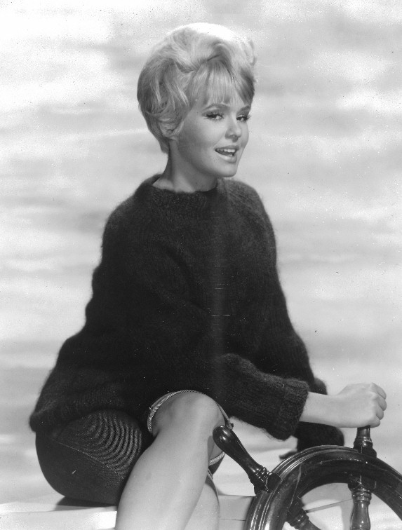 joey_heatherton_b25