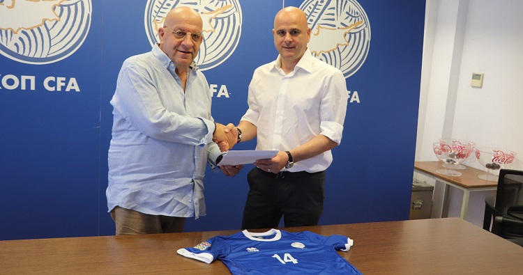 ketsbaia-cyprus-coach.jpg