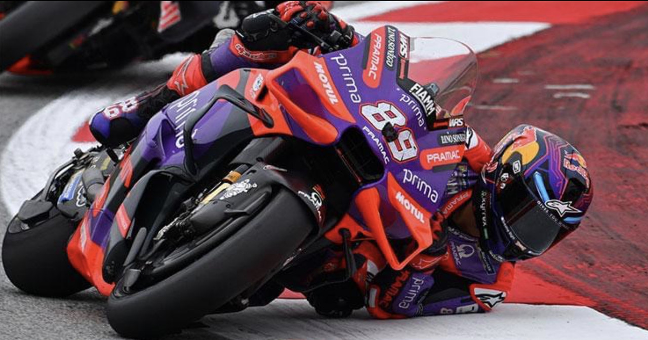 96976125-58D2-487F-AF77-56E8F4C8721A