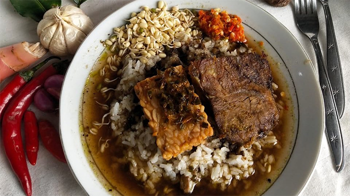 Rawon Gajah Mada