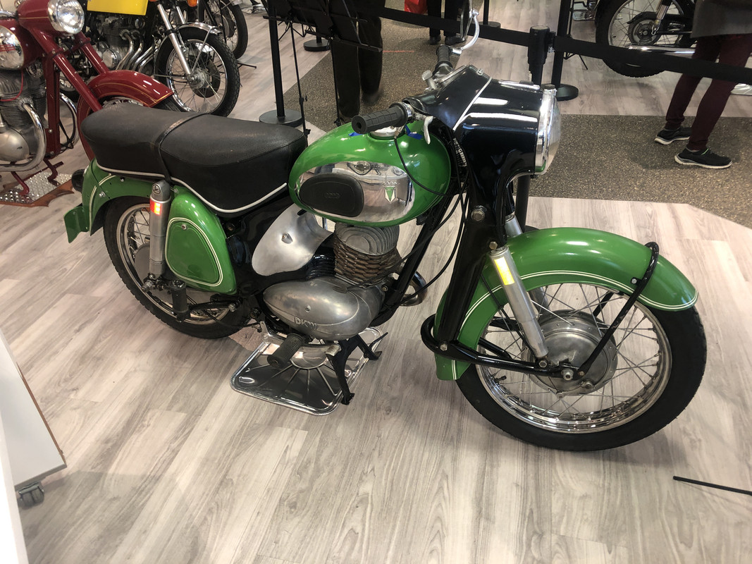 5DB568F9-2297-4789-94E1-E6C8EC3F302E