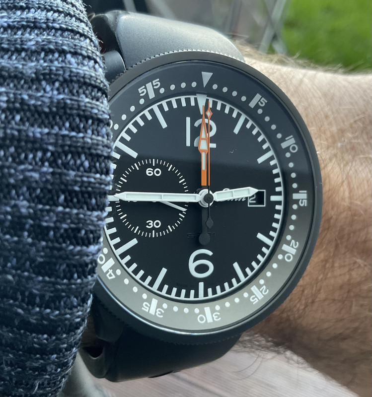 549D6E03-281D-46AF-9B9F-22A359185A1B