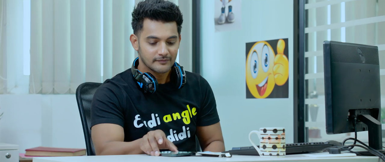 Crazy Fellow 2022 WebRip [Hindi + Telugu] 480p 720p ESub Screenshot