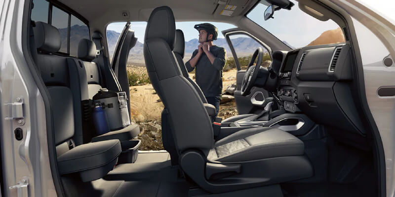 2024 Nissan Frontier - Interior Exterior