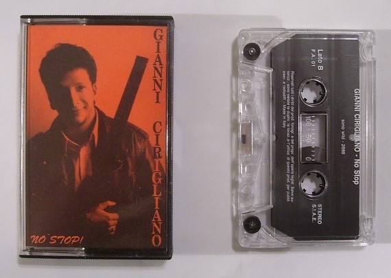 https://i.postimg.cc/8PP6g0cV/tape-case.jpg