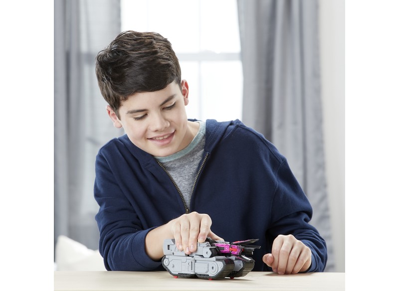 Transformers-Cyberverse-Ultimate-Megatron-011