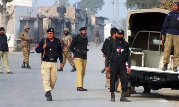 Nine policemen martyred 15 terrorists killed in Ziarat