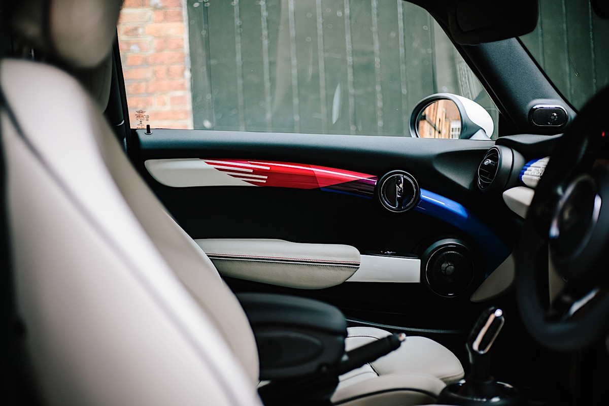 Mini Cooper S 3 door Royal Wedding (23)