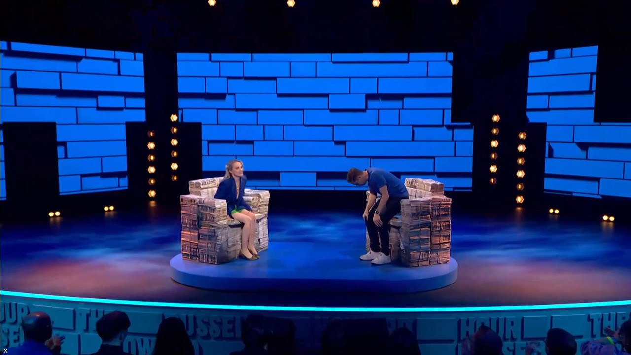 Evanna Lynch 041121.mp4_snapshot_00.12_[2021.11.04_23.51.35]