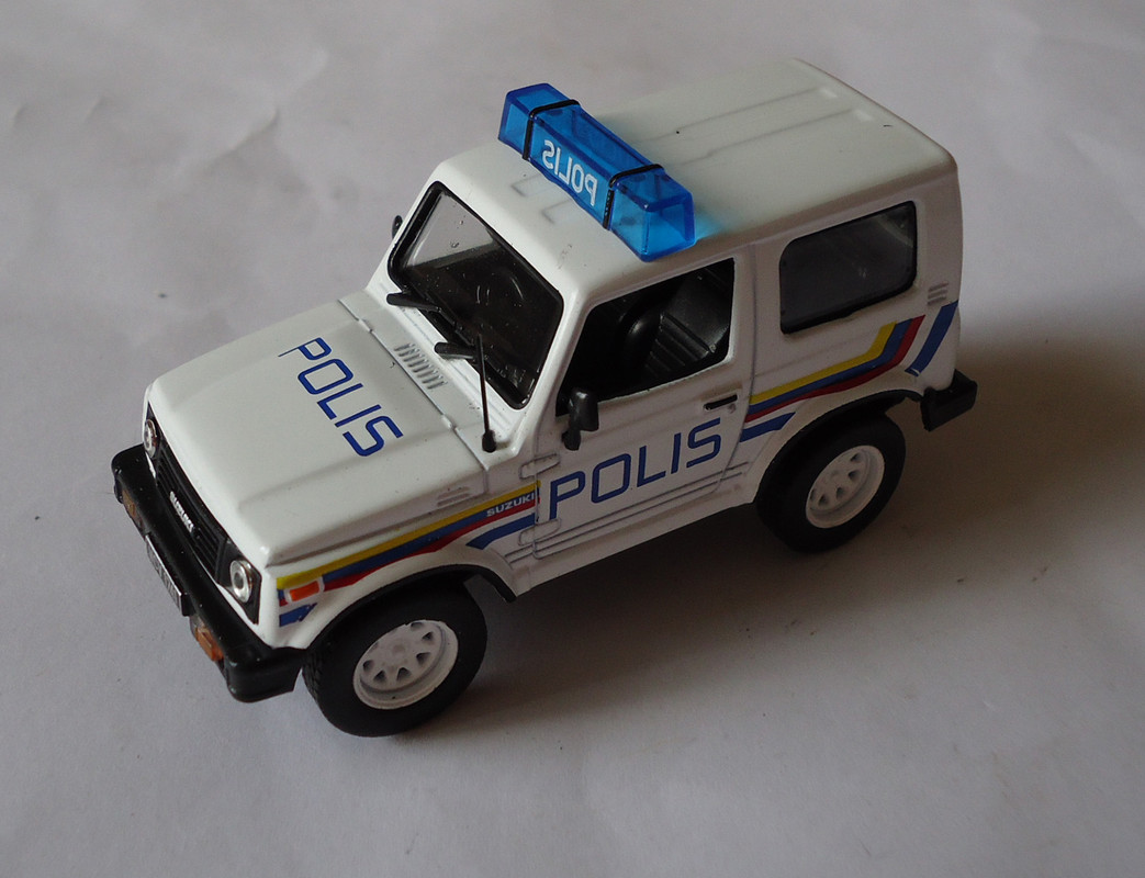 Suzuki-Samurai Polis