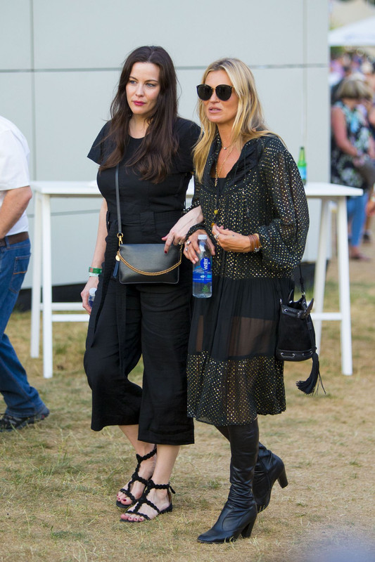 kate-moss-and-liv-tyler-at-british-summertime-festival-at-hyde-p