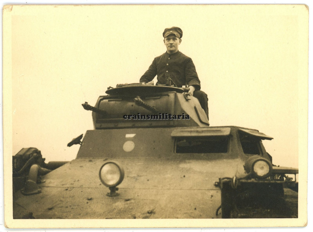 Orig. Foto Pz.Rgt.2 Panzer I Tank bei Kaserne EISENACH Thüringen