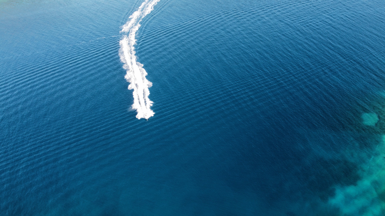 1665E59F-113A-4823-8923-825A70CA04BE