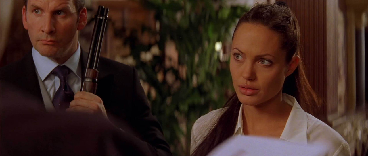 Lara Croft: Tomb Raider - The Cradle of Life 2003 BluRay [Hindi + Tamil + Telugu + English] 480p, 720p, 1080p ESub Screenshot