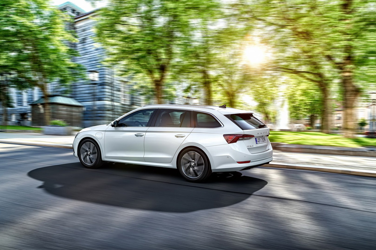 2020 Skoda Octavia (92)