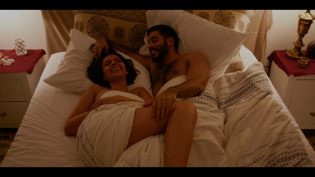 Monogamish.00_02_37_15.Still034