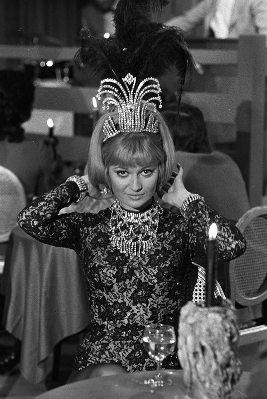 Stephanie_Beacham_a34