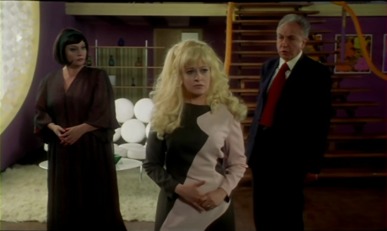 Crying... Silicon Tears (2001) 5