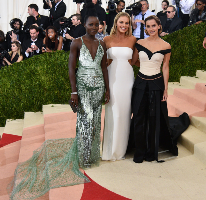 emmawatson-updates.com (320)