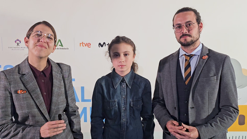 ENTREVISTA A CARLOS SOLANO, JULIA SULLEIRO Y MIRIAM RODRÍGUEZ POR LA PELÍCULA “LEO&LOU” EN EL FESTIVAL DE ALMERÍA ENTREVISTA A CARLOS SOLANO, JULIA SULLEIRO Y MIRIAM RODRÍGUEZ POR LA PELÍCULA “LEO&LOU” EN EL FESTIVAL DE ALMERÍA
