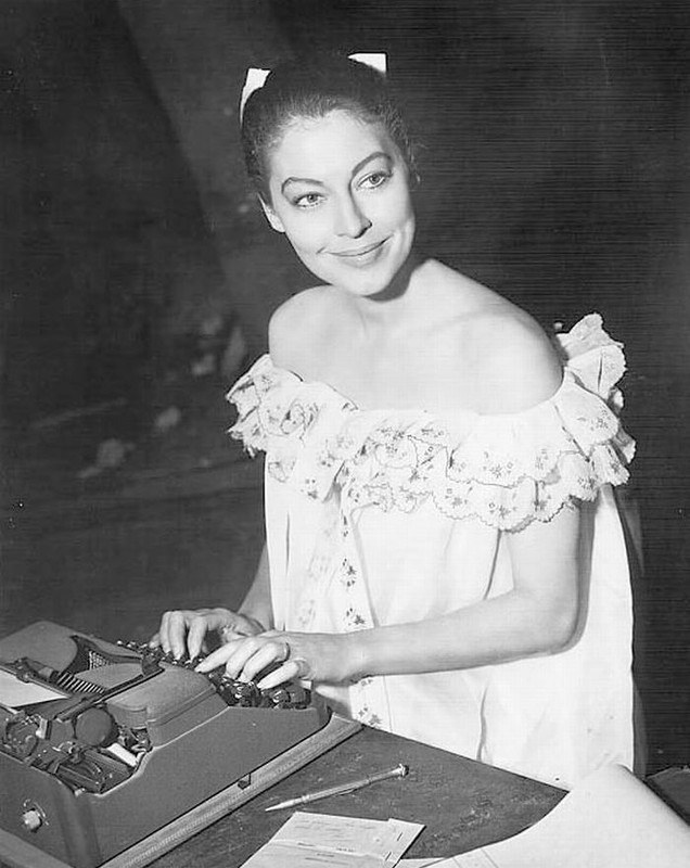 Ava_Gardner_e19