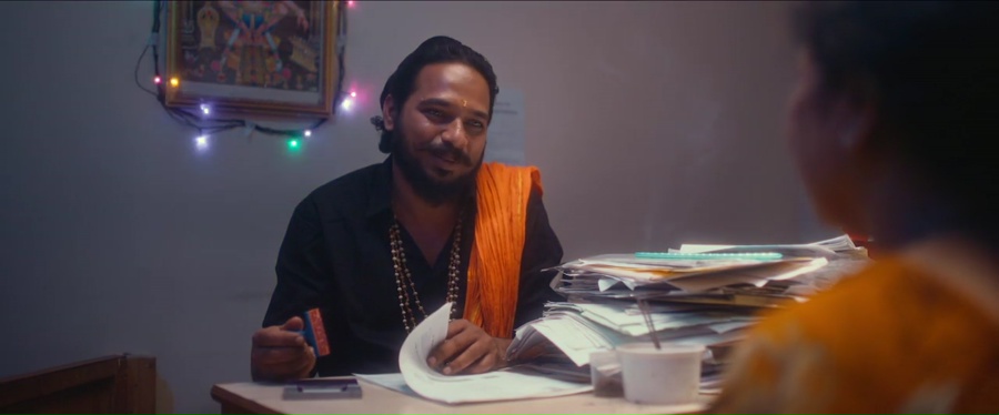 Family Drama 2024 WebRip [Kannada] 480p, 720p ESub Screenshot