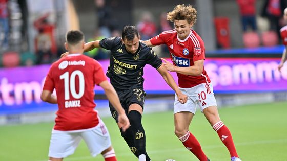 Jagiellonia vs Silkeborg, 01h15 ngày 15/08