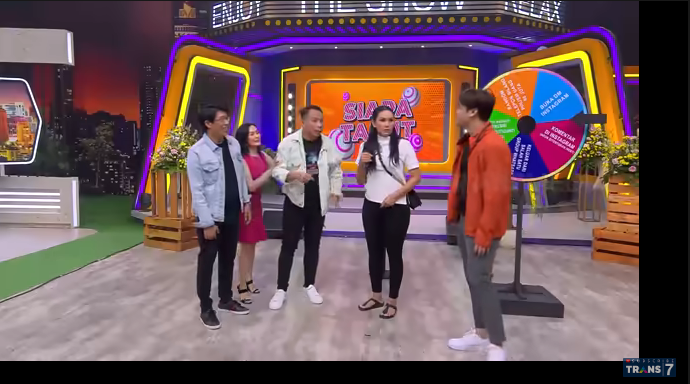 Kalina Ocktaranny ngamuk saat tahu Vicky Prasetyo kirim DM dengan wanita bule