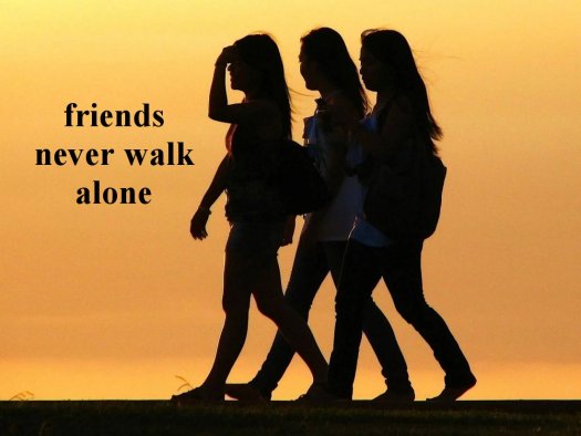 3-female-best-friends-walking-2o4wr52s0hwa4mmx222xxx