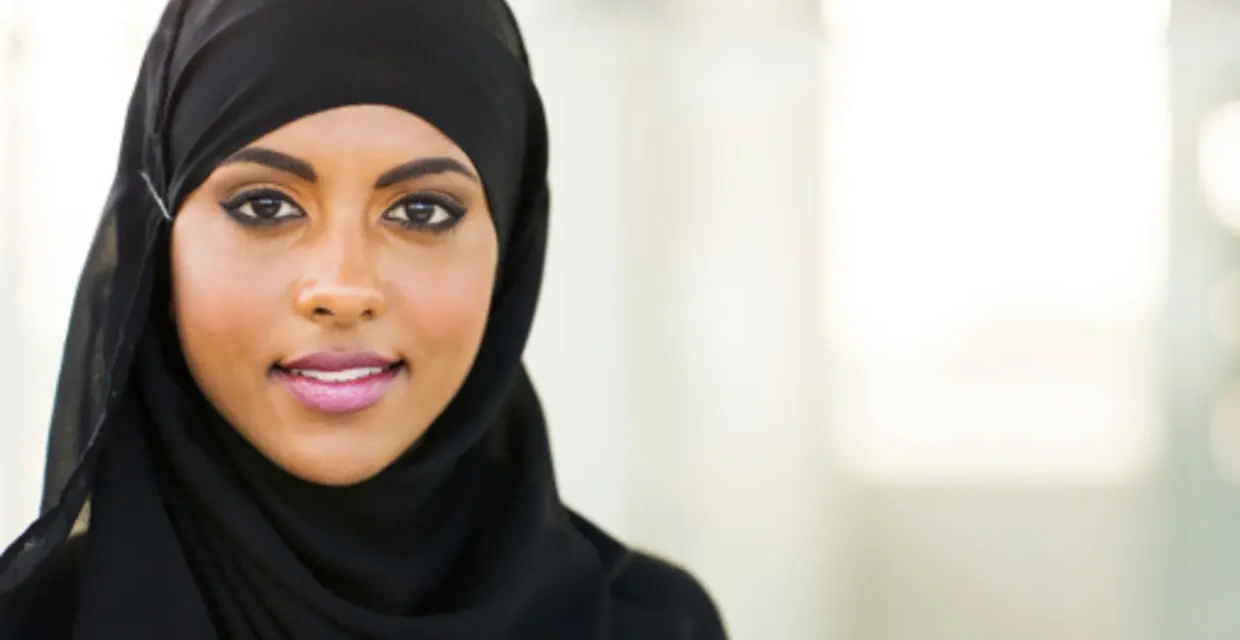 C:\Users\lenovo\Pictures\Saved Pictures\muslim woman\file (tagliata 0).webp