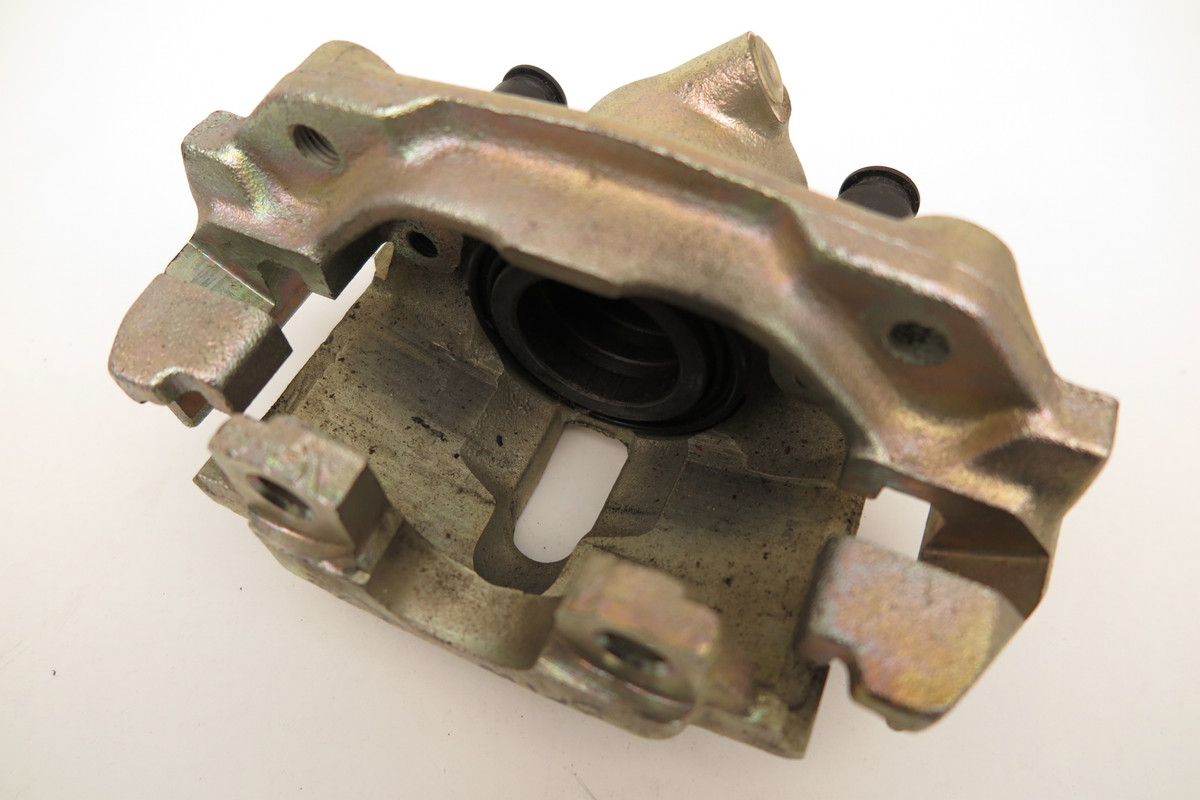 2019_11_19_E28 NEW CALIPER (3)