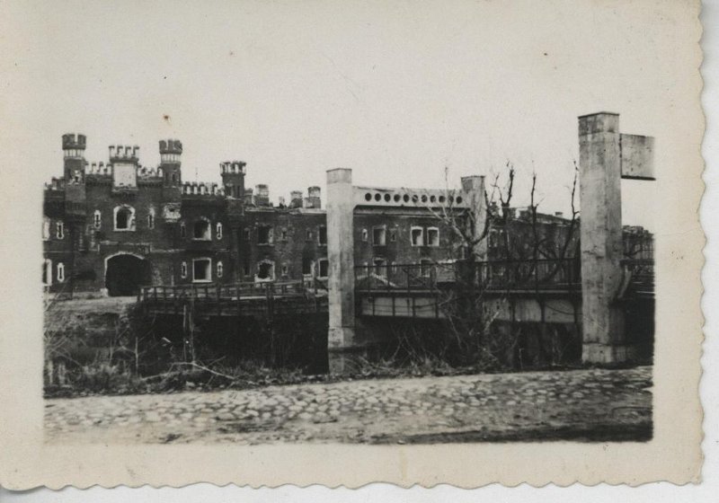 Крепость. 1942г.