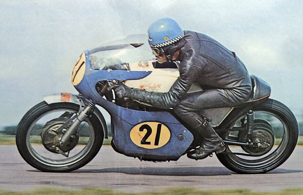 FA765584-8595-4AF9-988E-1C0D62880072