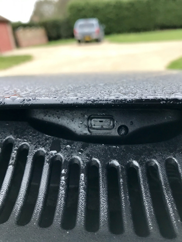 B6489581-3BEC-4708-B0DF-95EA91708796