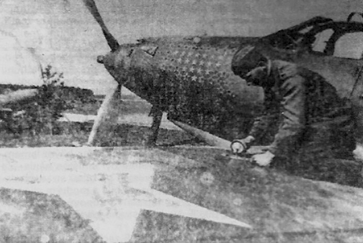 Aircrew-USSR-pilot-16GvIAP-AF-Klubov-1944-01