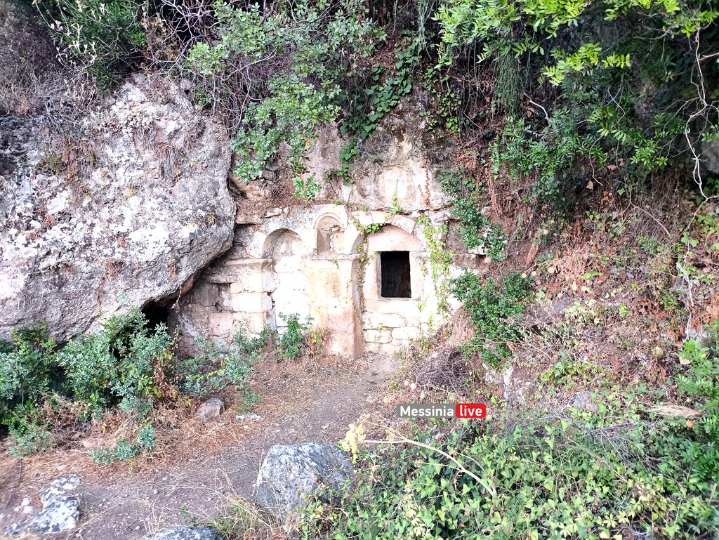 AGIA-SOFIA-MANH1755951251372