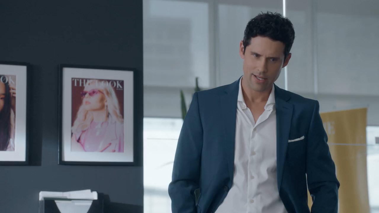 Romance in Style 2022 WebRip [Hindi + Tamil + Telugu + English] 480p, 720p ESub Screenshot