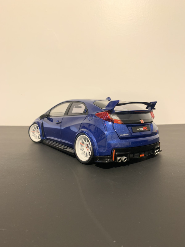 Ebbro Honda Civic Type R (FK2) Custom | DiecastXchange Forum