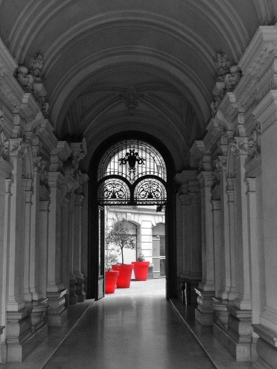 red-pots-blacknwhite-new.jpg