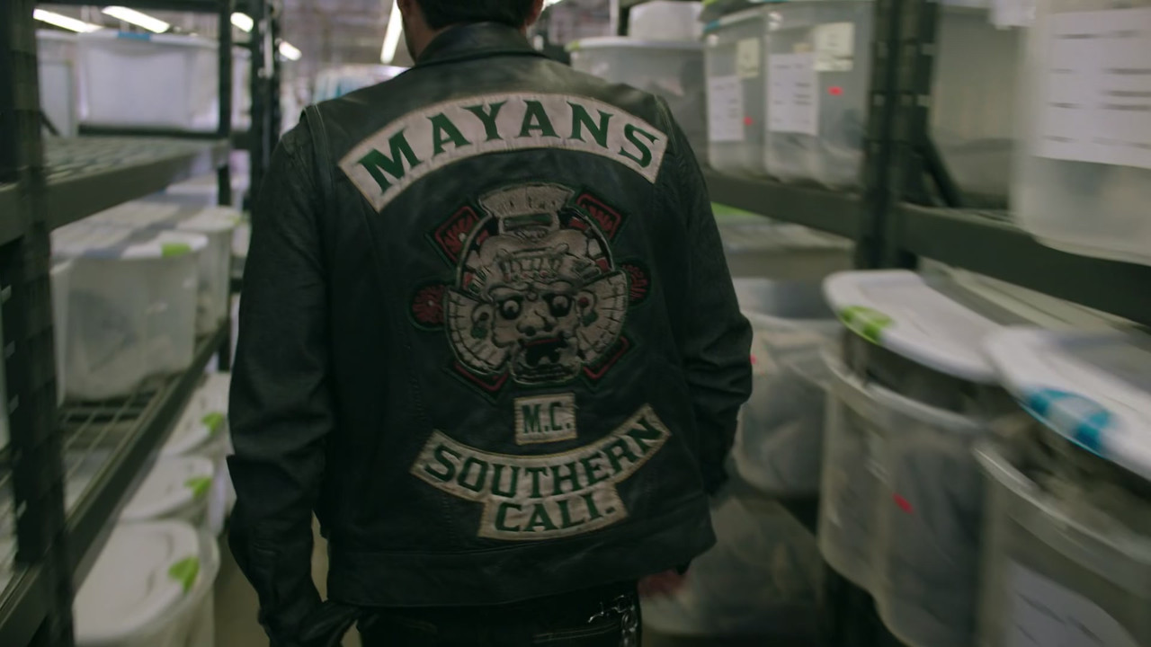 Mayans M.C. (2018) - S01E01 - Perro Oc (1080p AMZN WEB-DL x265 I
