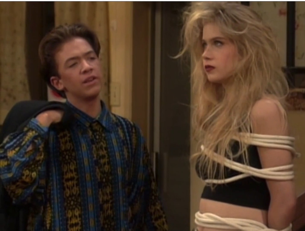 Kelly Bundy Tied Up-2 (4)