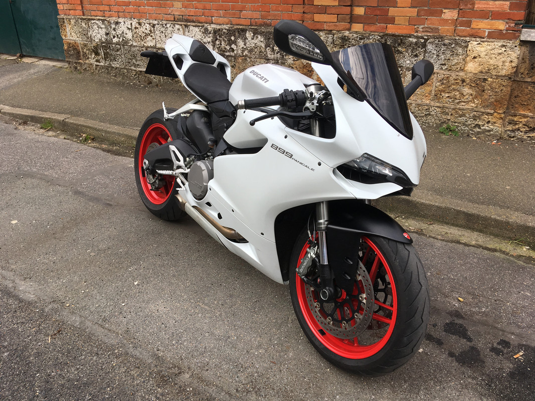 6D882A79-75FB-4877-A2D7-C6F6FEDB46BA