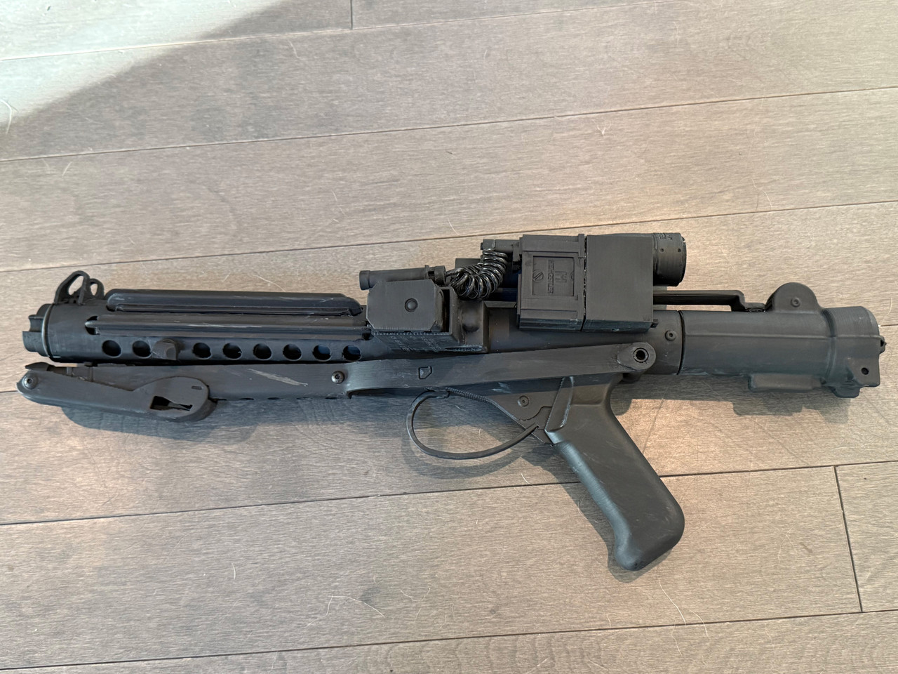 MEPD_Weapon_E11Bapity_2.jpg