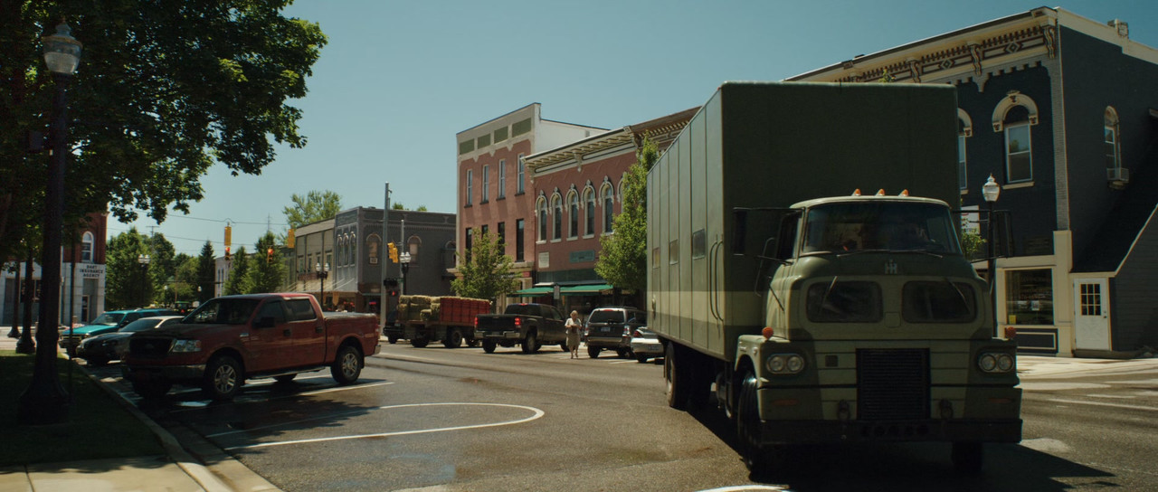 Real Steel (2011) + Extras (1080p BluRay x265 HEVC 10bit EAC3 7.1 English + French + Spanish SAMPA) [QxR]