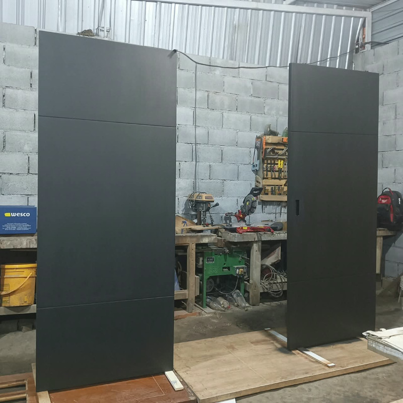 Puertas Grafito