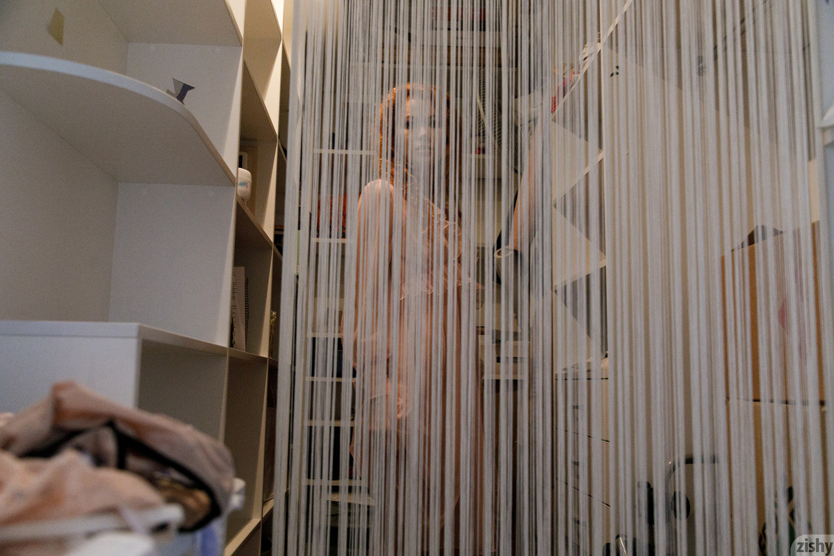 full_005_0932090932106351