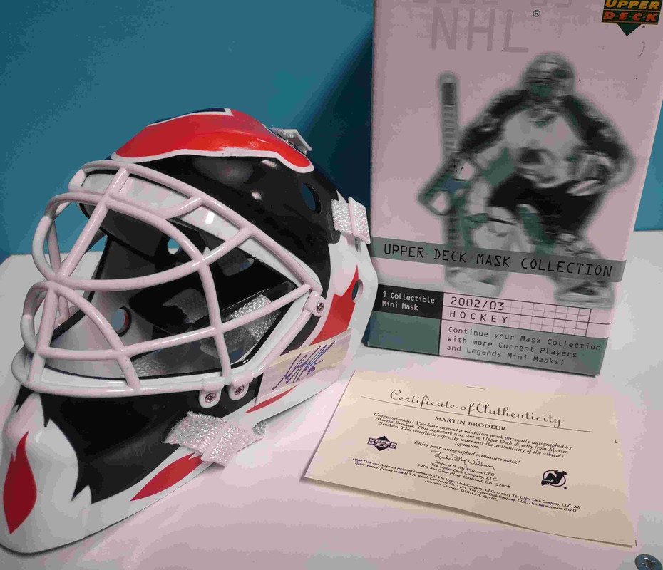 Marty-Brodeur-UD-mini-mask-autod