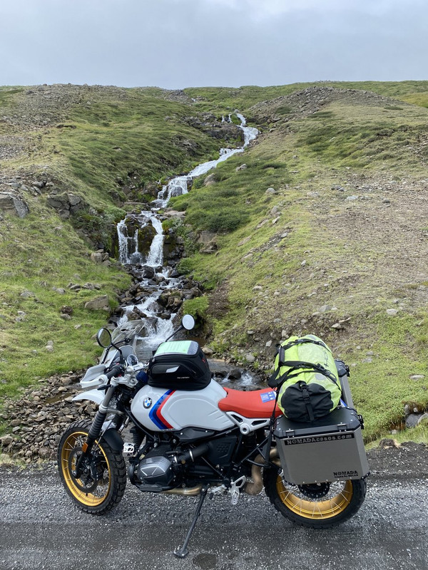 2988BEC5-F29D-40DE-AB27-47CC750EE28D