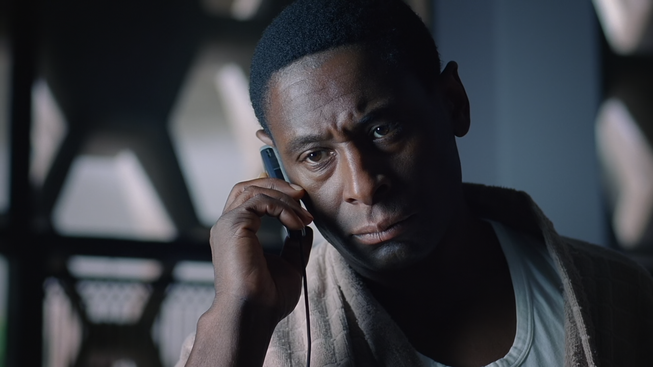 Strike.Back.S01E03-E04.Episode.3.&.Episode.4.1080p.10bit.BluRay.AAC2.0.HEVC-Vyndros.mkv_snapshot_00.